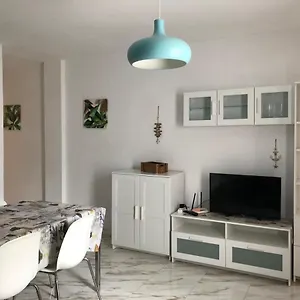 https://casita-paraiso-255.in-canary-islands.com