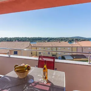 https://apartman-kp.in-istria.net