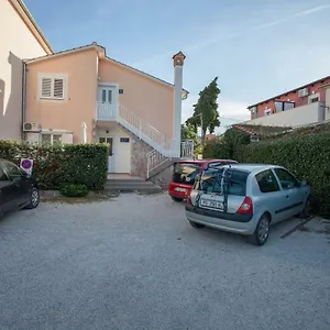 https://apartments-tin-rovinj-52210.in-istria.net