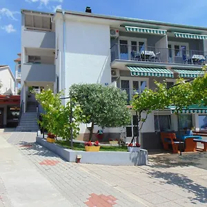 https://apartments-marija-malinska-51511-6.primorje-gorskikotar.com